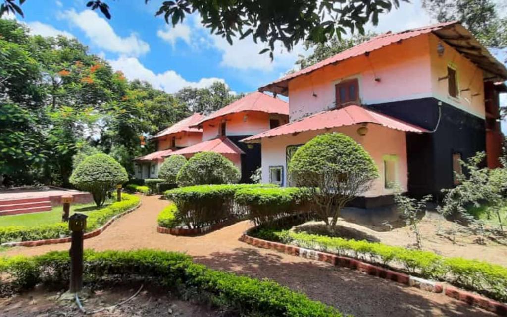 Hotel Raktokorobi Karu Gram Sri Niketan Exterior foto
